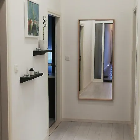 Apartman Dora Apartman *